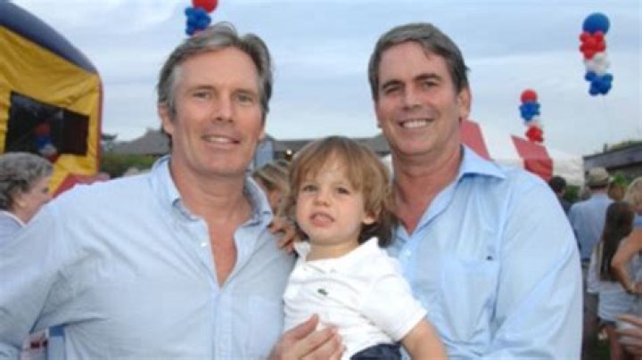 Lucinda Bassett Biography, Age, Height, Husband, Net Worth, Family