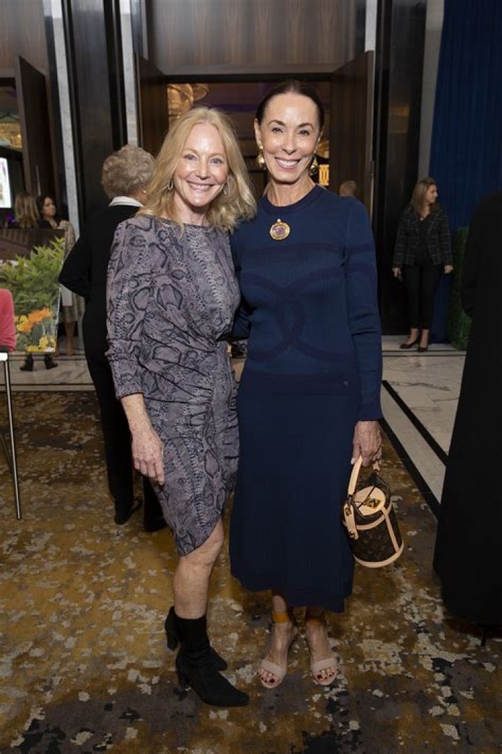 Madeline Andrews-Hodge biografía, edad, altura, esposa, net worth, familia