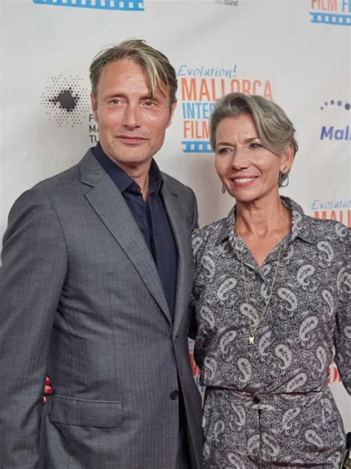 Mads Mikkelsen Biography, Age, Height, Wife, Net Worth, Family