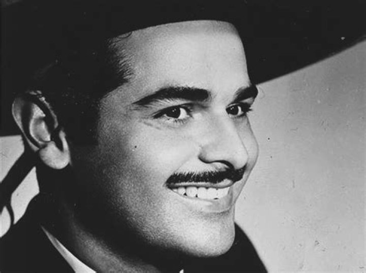 Manuel López Ochoa Biography, Age, Height, Wife, Net Worth, Family