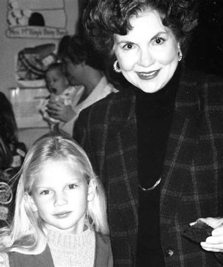 Marjorie Finlay biografía, edad, altura, esposa, net worth, familia