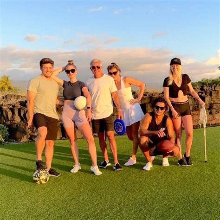 Mark Sisson Biography, Age, Height, Wife, Net Worth, Family