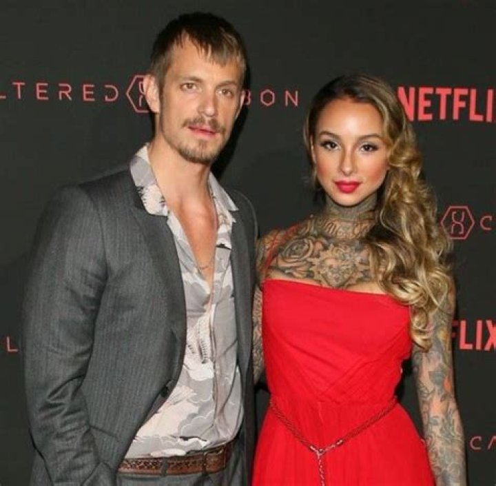 Melanie Kinnaman Biography, Age, Height, Husband, Net Worth, Family