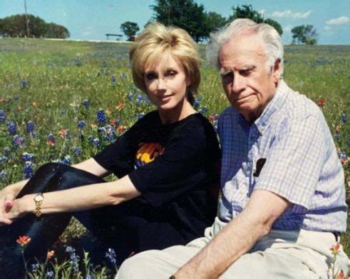 Morgan Fairchild Biography, Age, Height, Husband, Net Worth, Family