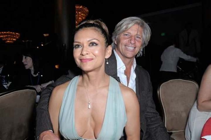 Nia Peeples Biography, Age, Height, Husband, Net Worth, Family