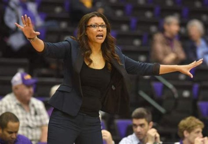 Nikki Fargas Biography, Age, Height, Husband, Net Worth, Family