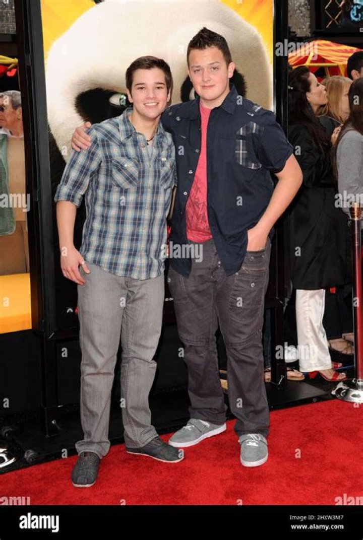 Noah Munck Biography, Age, Height, Wife, Net Worth, Family