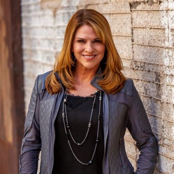 Olga Souza Biography, Age, Height, Husband, Net Worth, Family