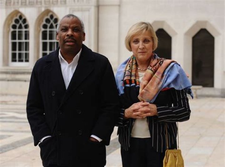 Otilio Warrington Biography, Age, Height, Wife, Net Worth and Family