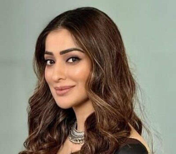 Paris Laxmi Biography, Age, Height, Husband, Net Worth, Family