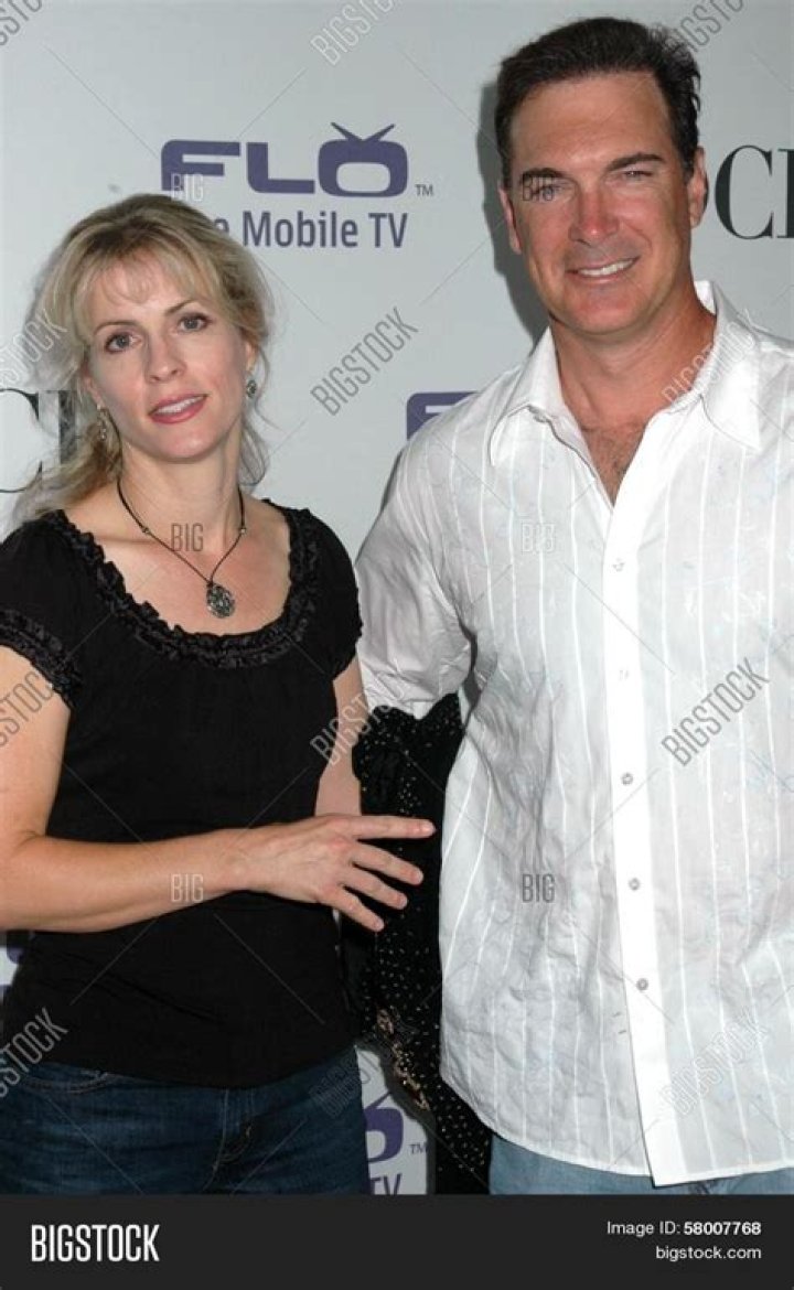 Patrick Warburton Biography, Age, Height, Wife, Net Worth, Family