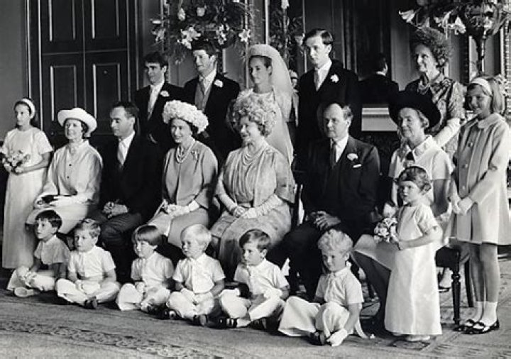 Peregrine Cavendish, 12th Duke of Devonshire Biography, Age, Height, Wife, Net Worth and Family