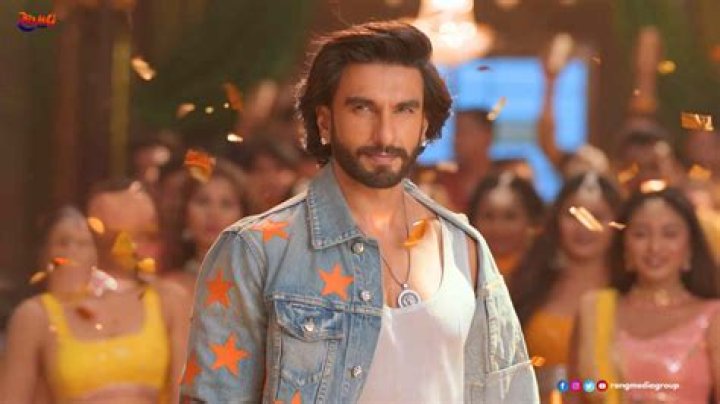 Ranveer Singh Biography, Age, Height, Wife, Net Worth, Family