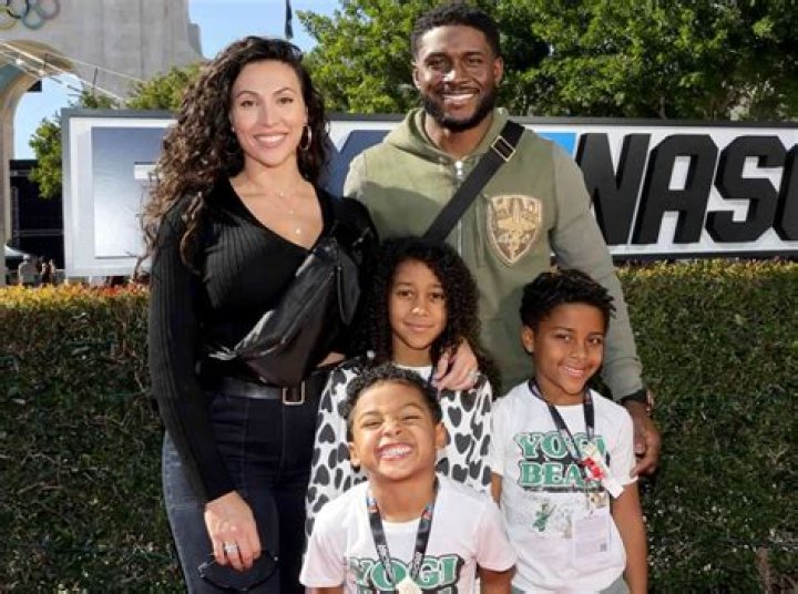 Reggie Bush Biography, Age, Height, Wife, Net Worth, Family