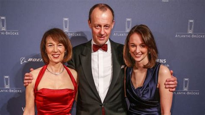 Robert Watzke Biography, Age, Height, Wife, Net Worth, Family