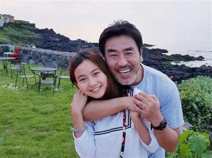 Ryo Yoshizawa Biography, Age, Height, Wife, Net Worth, Family