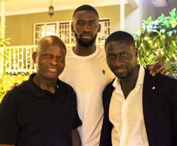 Sahr Senesie Biography, Age, Height, Wife, Net Worth, Family