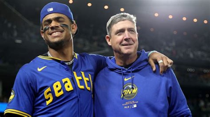 Scott Servais Biography, Age, Height, Wife, Net Worth, Family