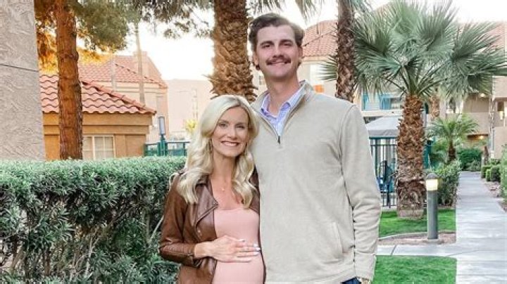 Sean Hjelle Biography, Age, Height, Wife, Net Worth, Family