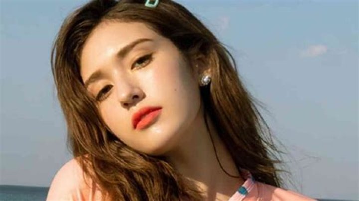 Somi Biography, Age, Height, Husband, Net Worth, Family