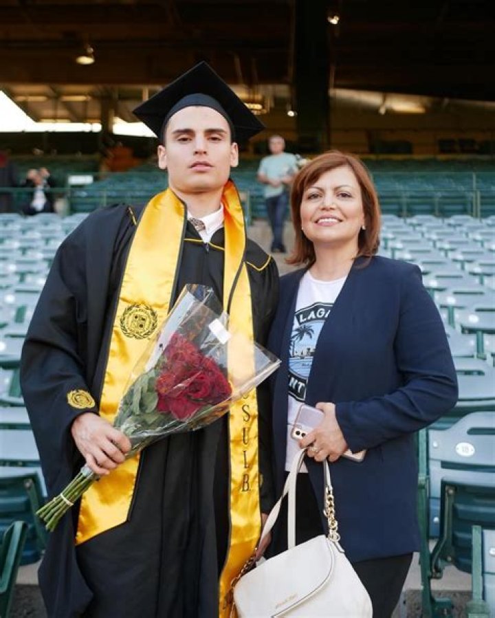 Stepan Martirosyan Biography, Age, Height, Wife, Net Worth, Family