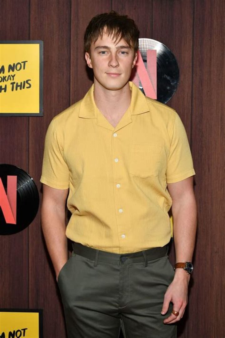 Stephen Dixon Biography, Age, Height, Wife, Net Worth, Family