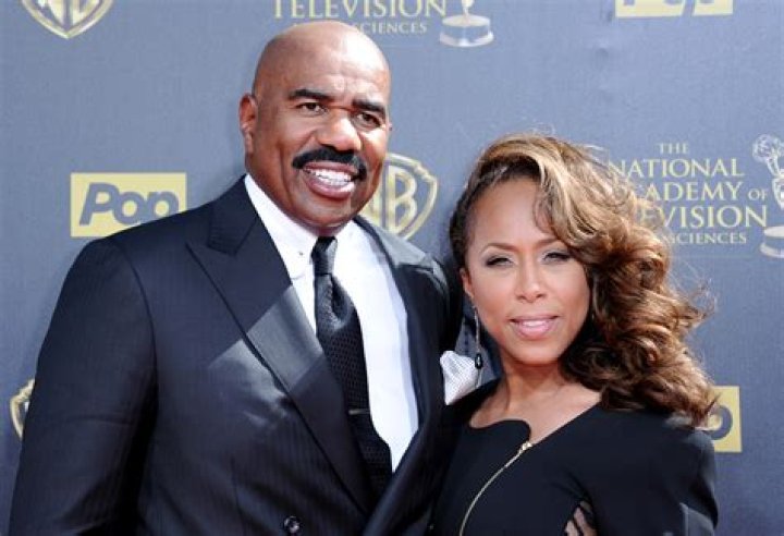 Steve Harvey Biography, Age, Height, Wife, Net Worth, Family