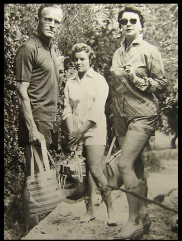 Suzanne Farrington Biography, Age, Height, Husband, Net Worth, Family