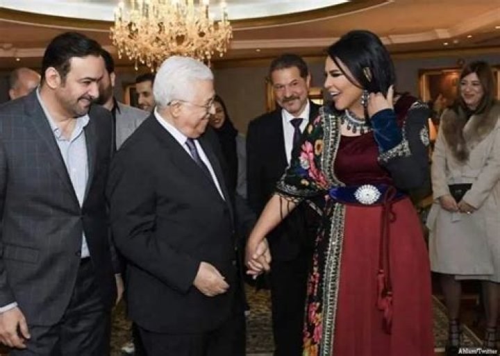 Tabraiz Shamsi Biography, Age, Height, Wife, Net Worth, Family