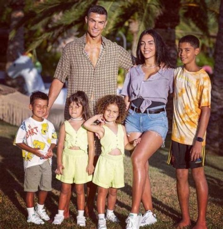 Toninho Dos Santos Biography, Age, Height, Wife, Net Worth, Family