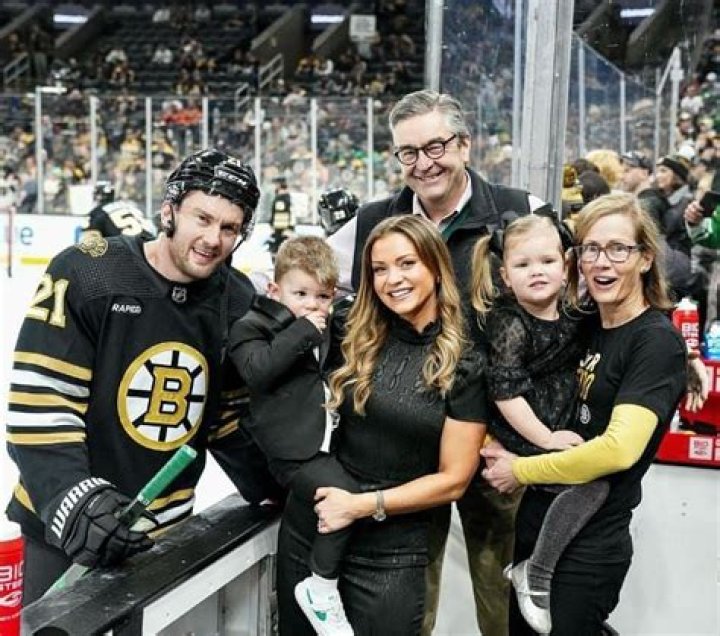 Trevor van Riemsdyk Biography, Age, Height, Wife, Net Worth, Family