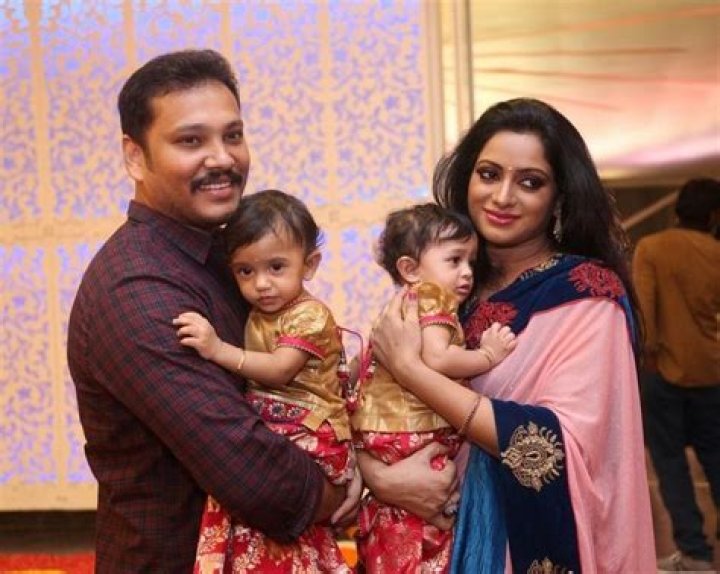 Udaya Bhanu Biography, Age, Height, Husband, Net Worth, Family