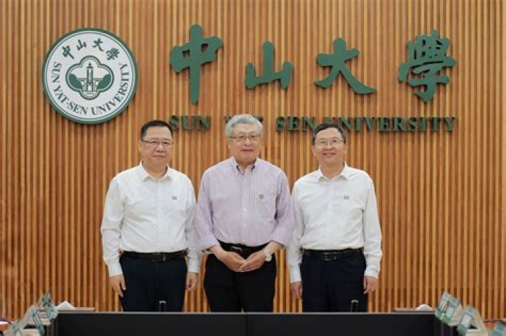 Yitang Zhang Biography, Age, Height, Wife, Net Worth, Family