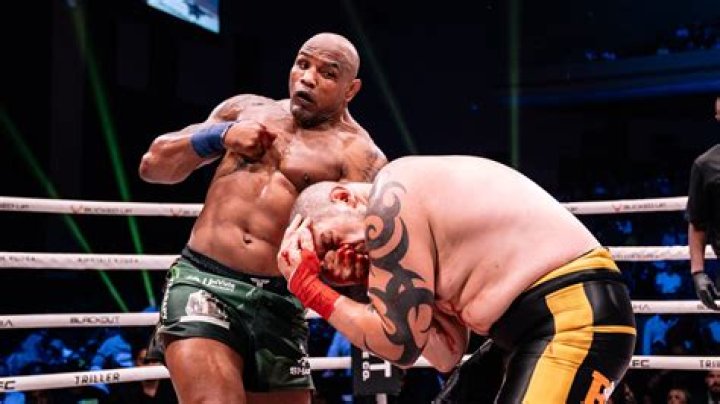 Yoel Romero Biography, Age, Height, Wife, Net Worth, Family